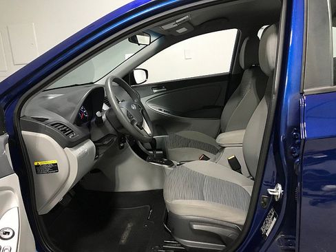Used 2015 Hyundai Accent GLS w/ Option Group 02 FWD image 10