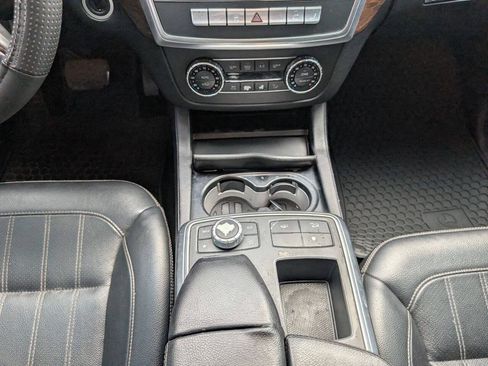 Used 2014 Mercedes-Benz GL 450 4MATIC image 36