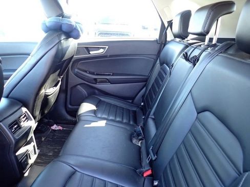 Used 2020 Ford Edge SEL w/ Convenience Package image 11