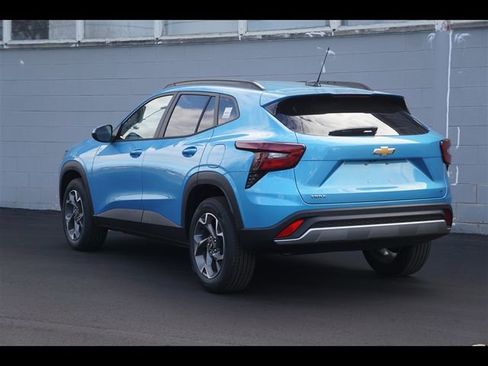 New 2026 Chevrolet Trax LT w/ Driver Confidence Package image 21