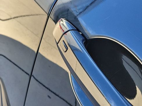 Used 2023 Nissan Rogue SV image 11