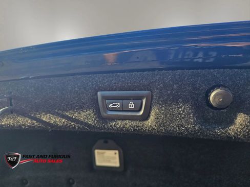 Used 2019 BMW 530i xDrive AWD/4WD image 37