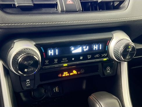 Used 2024 Toyota RAV4 XLE w/ Convenience Package image 27