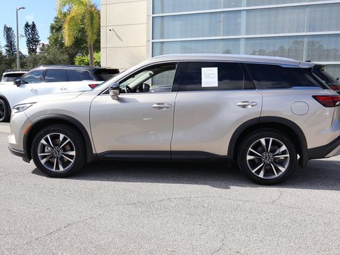 Certified 2022 INFINITI QX60 Luxe w/ Cargo Package image 6