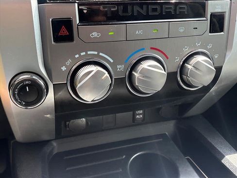 Used 2019 Toyota Tundra SR5 w/ SR5 Upgrade Package AWD/4WD image 15