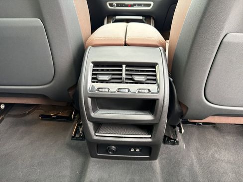 Used 2024 BMW X5 xDrive40i w/ Premium Package AWD/4WD image 21