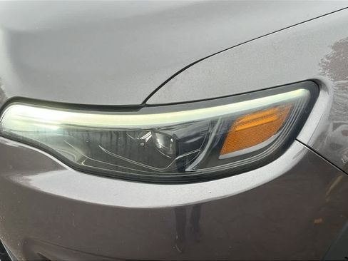 Used 2019 Jeep Cherokee Altitude image 7