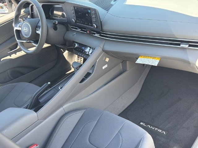 Used 2026 Hyundai Elantra Sport w/ Cargo Package FWD image 33