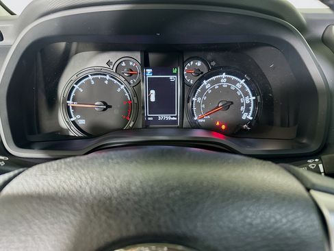 Used 2023 Toyota 4Runner SR5 Premium w/ Moonroof Package RWD image 19