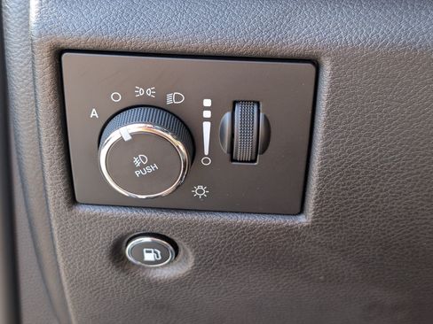 Used 2020 Jeep Grand Cherokee Limited X AWD/4WD image 23