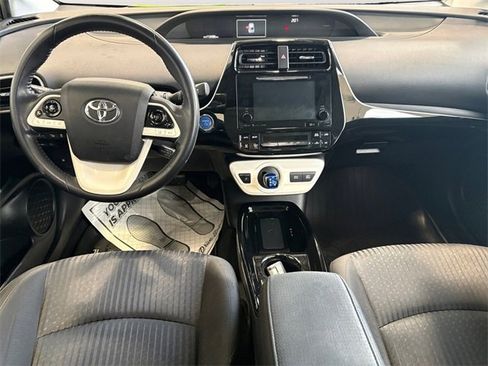 Used 2018 Toyota Prius Two image 8