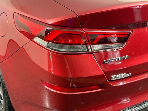 Used 2020 Kia Optima SE FWD image 36