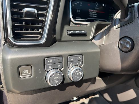 Used 2023 GMC Sierra 1500 Denali w/ Denali Reserve Package AWD/4WD image 25