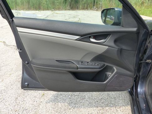 Used 2020 Honda Civic LX image 17