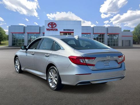 Used 2022 Honda Accord LX image 5