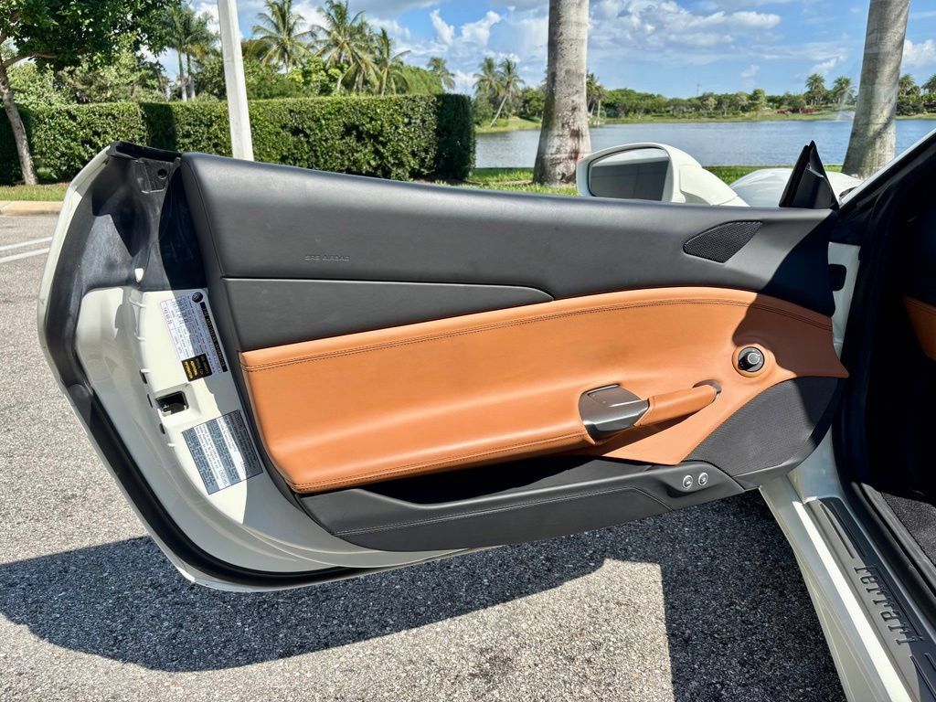 Used 2018 Ferrari 488 Spider RWD image 21