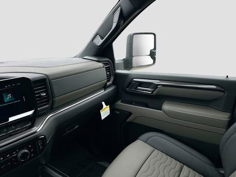 New 2026 Chevrolet Silverado 2500 ZR2 image 24