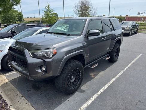Used 2021 Toyota 4Runner SR5 RWD image 2