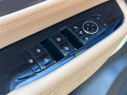 New 2025 INFINITI QX80 Luxe image 12