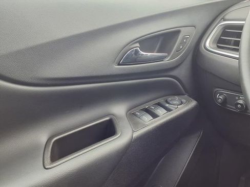 Certified 2024 Chevrolet Equinox LT w/ LPO, Floor Liner Package image 19