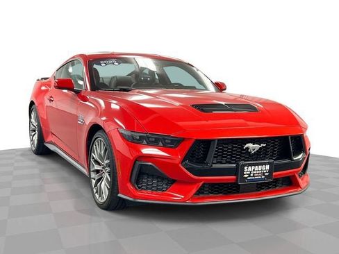 Used 2025 Ford Mustang GT Premium RWD image 1