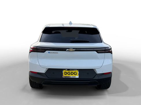 New 2026 Chevrolet Equinox EV LT image 4