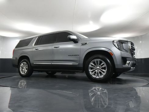 Used 2024 GMC Yukon XL SLT image 63