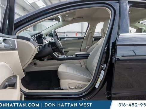 Used 2020 Ford Fusion SE w/ Fleet SE Value Package image 5