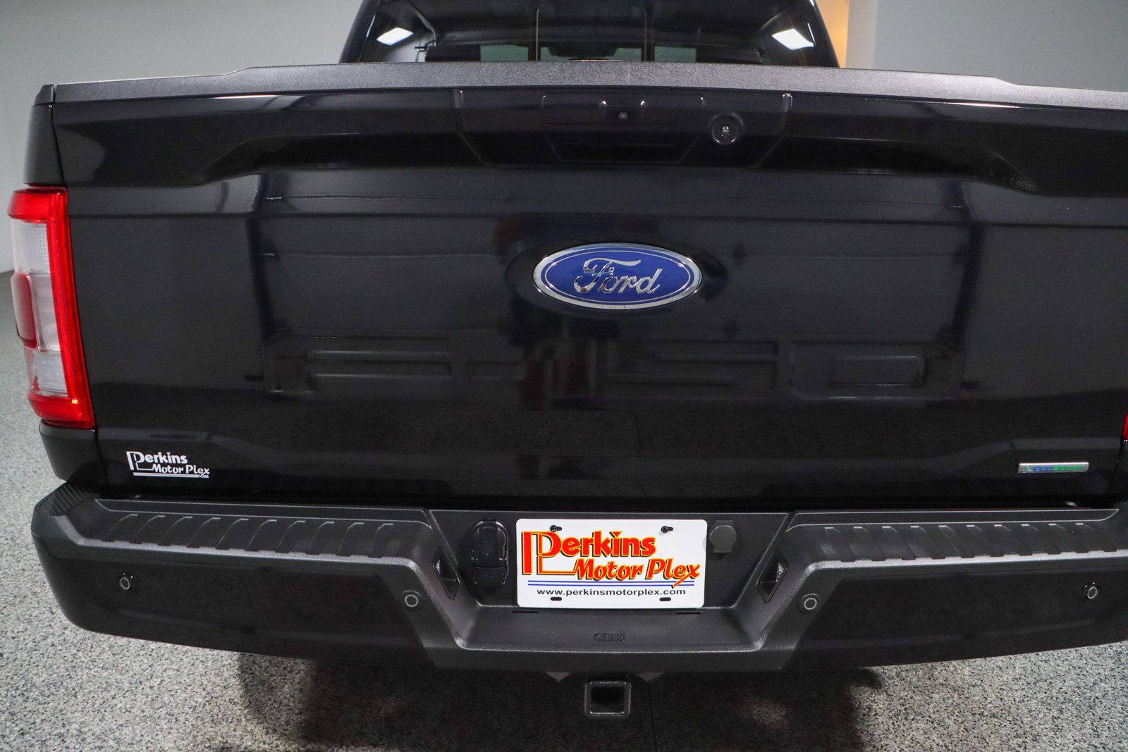 Used 2023 Ford F150 Lariat w/ Equipment Group 502A High AWD/4WD image 8
