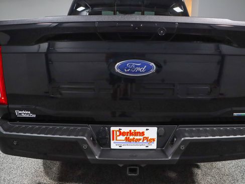 Used 2023 Ford F150 Lariat w/ Equipment Group 502A High AWD/4WD image 8
