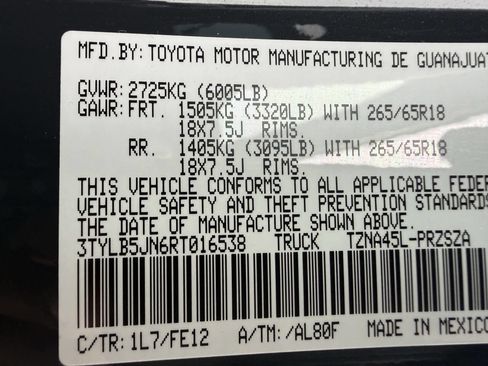 Used 2024 Toyota Tacoma TRD Sport AWD/4WD image 32