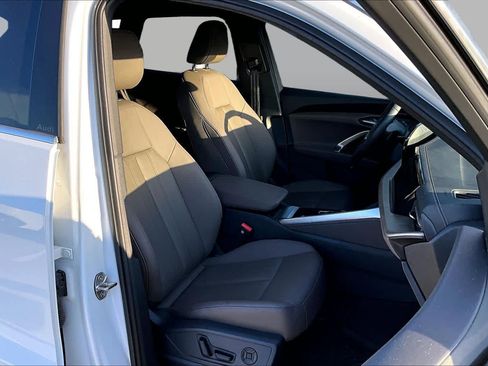 Used 2025 Audi Q5 Premium Plus AWD/4WD image 9