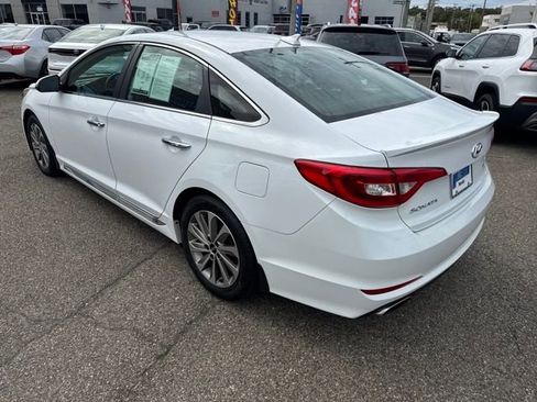 Used 2016 Hyundai Sonata Sport w/ Option Group 02 image 16