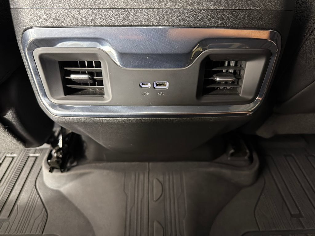 Used 2023 GMC Sierra 1500 SLT w/ SLT Premium Package AWD/4WD image 17