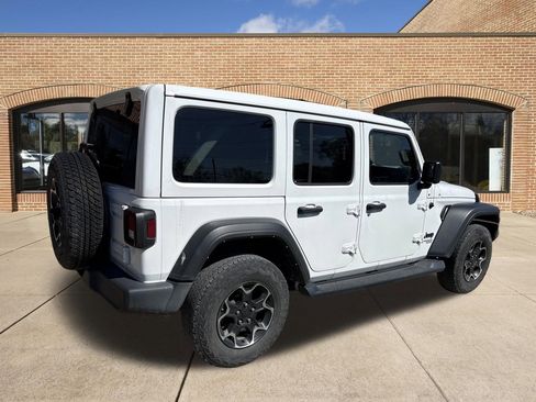 Used 2021 Jeep Wrangler Unlimited Sport w/ Sun And Sound Package AWD/4WD image 3