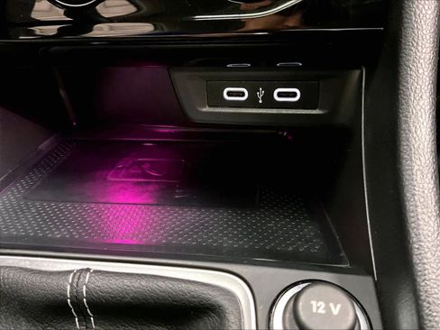 Used 2023 Volkswagen Jetta SEL image 36