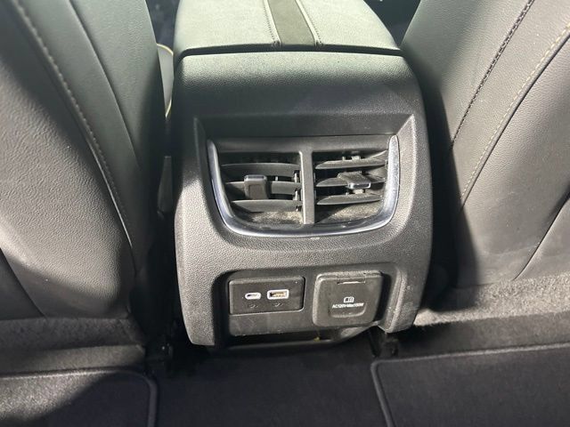 Used 2019 Chevrolet Blazer Premier w/ Sun and Wheels Package AWD/4WD image 11