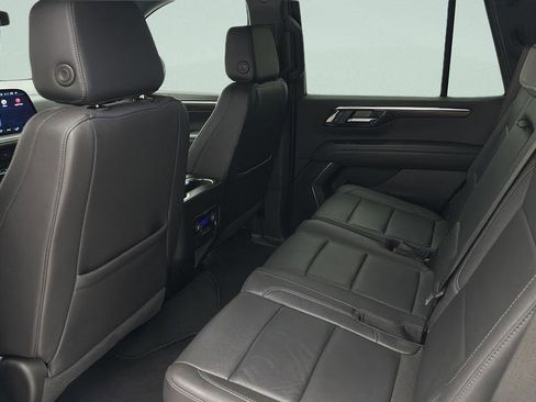 Used 2025 Chevrolet Tahoe LT AWD/4WD image 9