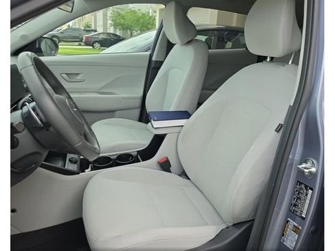 Used 2024 Hyundai Kona SEL FWD image 5