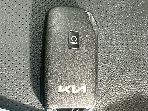 Used 2023 Kia Sportage X-Line AWD/4WD image 18