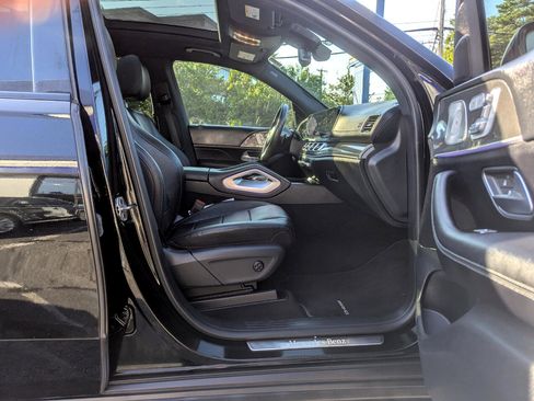 Used 2023 Mercedes-Benz GLS 450 4MATIC image 34