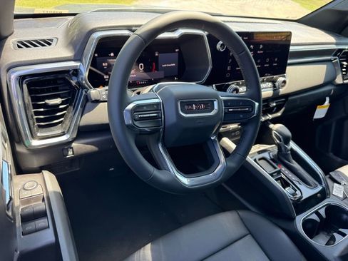 New 2025 GMC Canyon Elevation w/ Convenience Package image 3