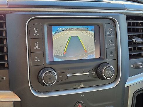 Used 2024 RAM 1500 Classic SLT image 27