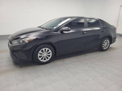Used 2024 Kia Forte LX image 2