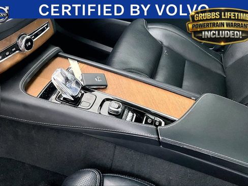 Used 2023 Volvo XC90 B6 Plus AWD/4WD image 18