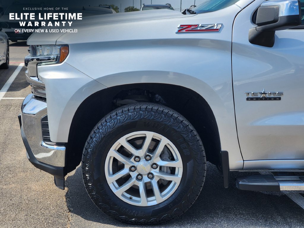 Used 2021 Chevrolet Silverado 1500 LT w/ Z71 Off-Road Package AWD/4WD image 11