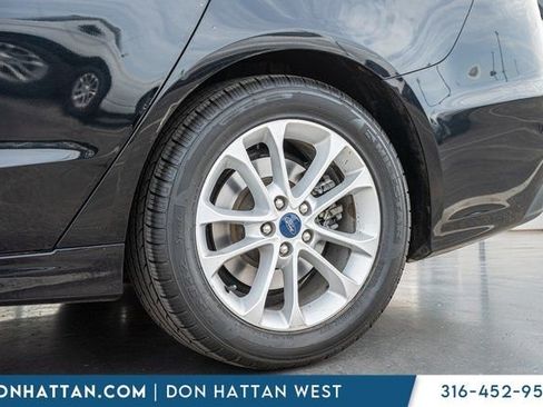 Used 2020 Ford Fusion SE w/ Fleet SE Value Package image 37