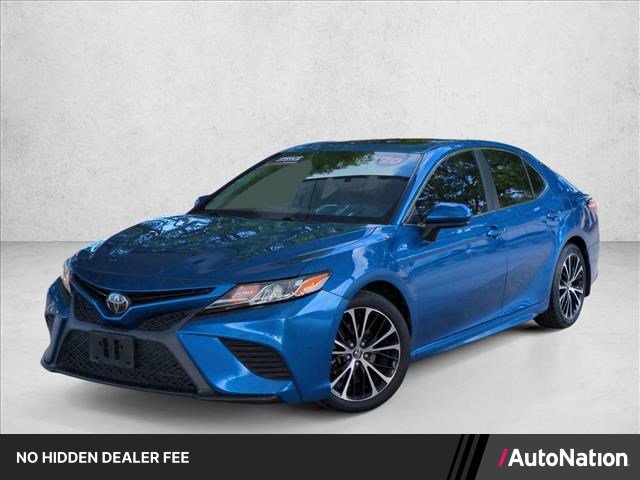 Used 2020 Toyota Camry SE FWD image 1