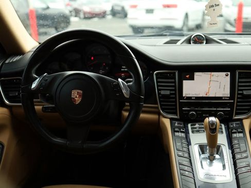 Used 2013 Porsche Panamera 4 Platinum Edition image 42