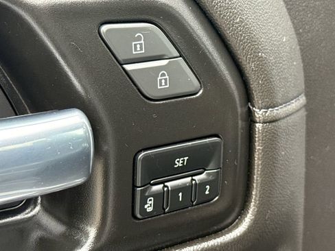 Used 2022 GMC Sierra 1500 SLT AWD/4WD image 23